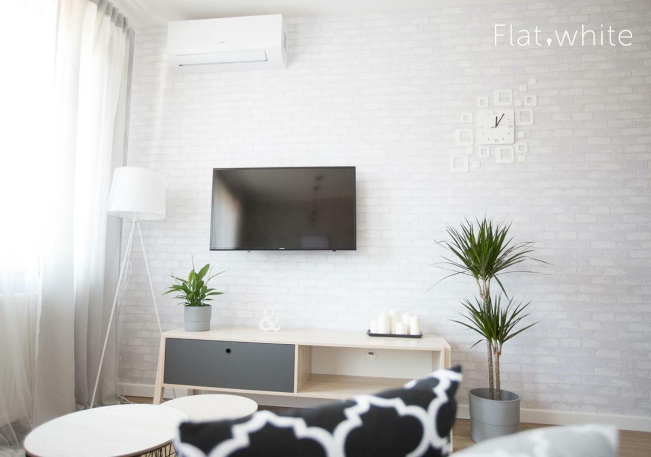 Apartamenty Flat White Zamkowa 4-6 ジェロナ・グラ エクステリア 写真